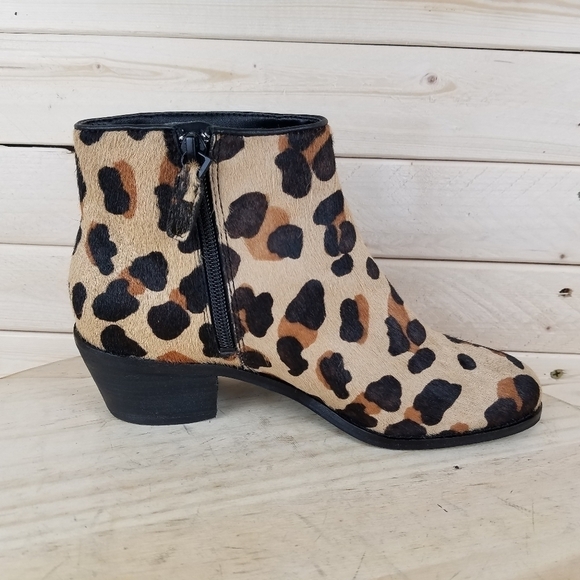 Cole Haan 5.5 US Joanna Genuine Calf Hair/Fur Bootie Boot W18105 Side Zip Jaguar - Picture 9 of 11